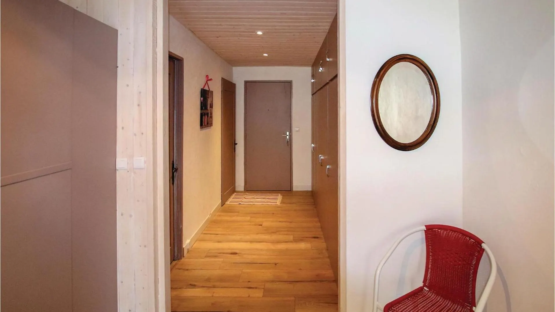 Cozy Apartment In Vals Les Bains With Kitchen 住宿加早餐酒店 瓦尔莱班