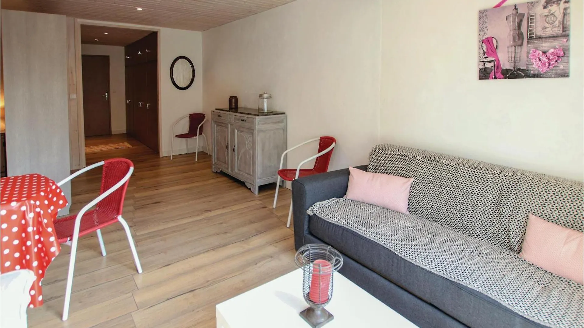 Cozy Apartment In Vals Les Bains With Kitchen 住宿加早餐酒店