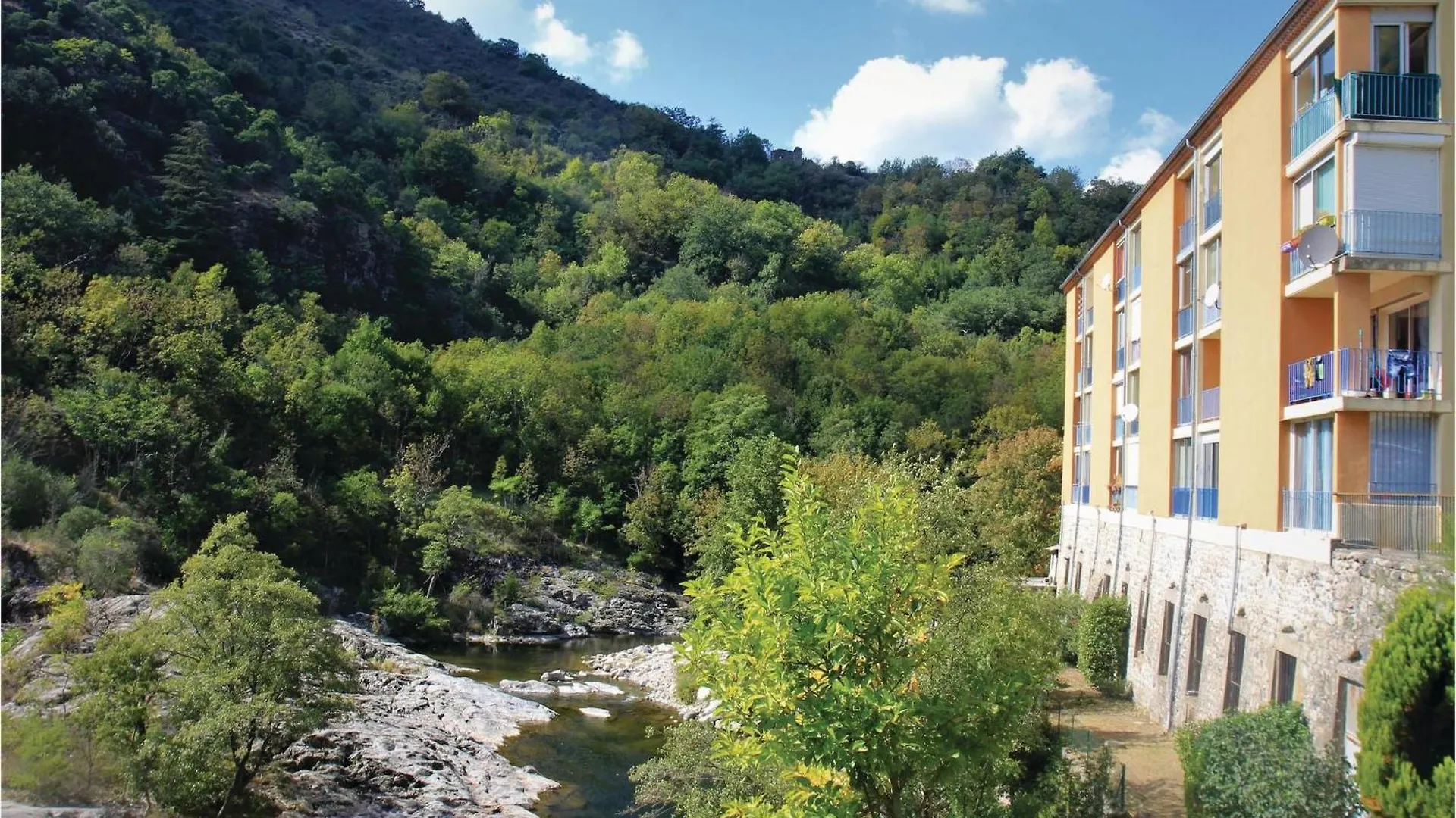 Cozy Apartment In Vals Les Bains With Kitchen France